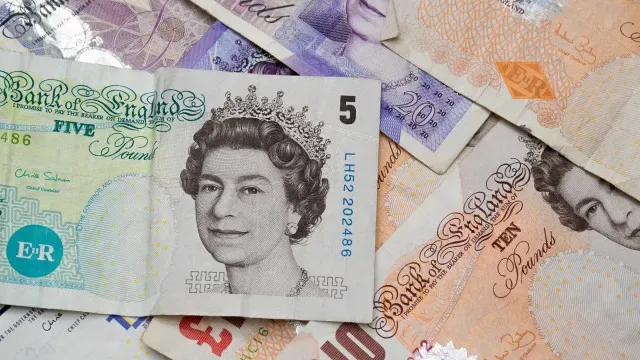Economia britânica cresce 0,1% em agosto, com impacto da energia e dívida