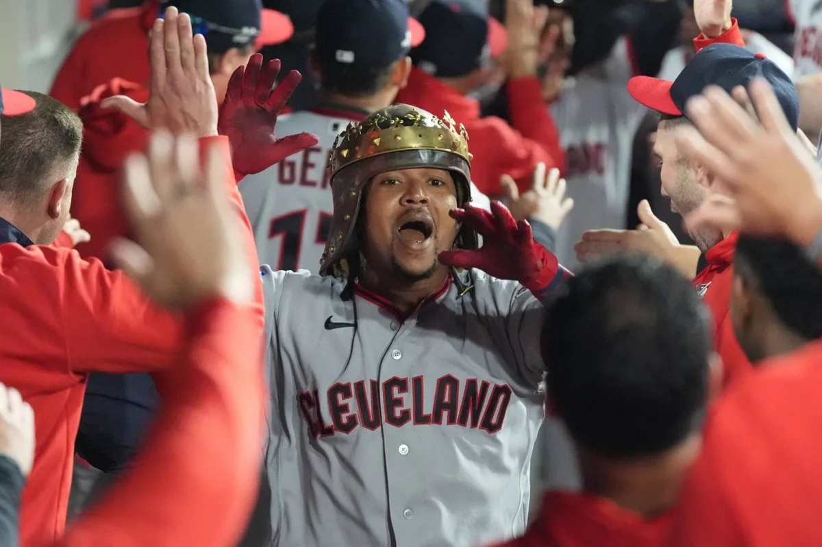 Hard-hitting Guardians beat White Sox to force decisive fifth game in ALDS