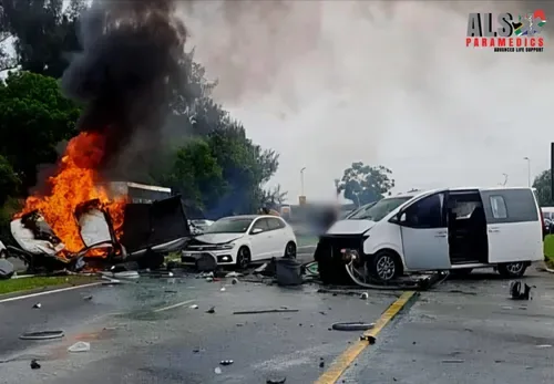 Woman killed in massive multi-vehicle crash on M4 in Durban