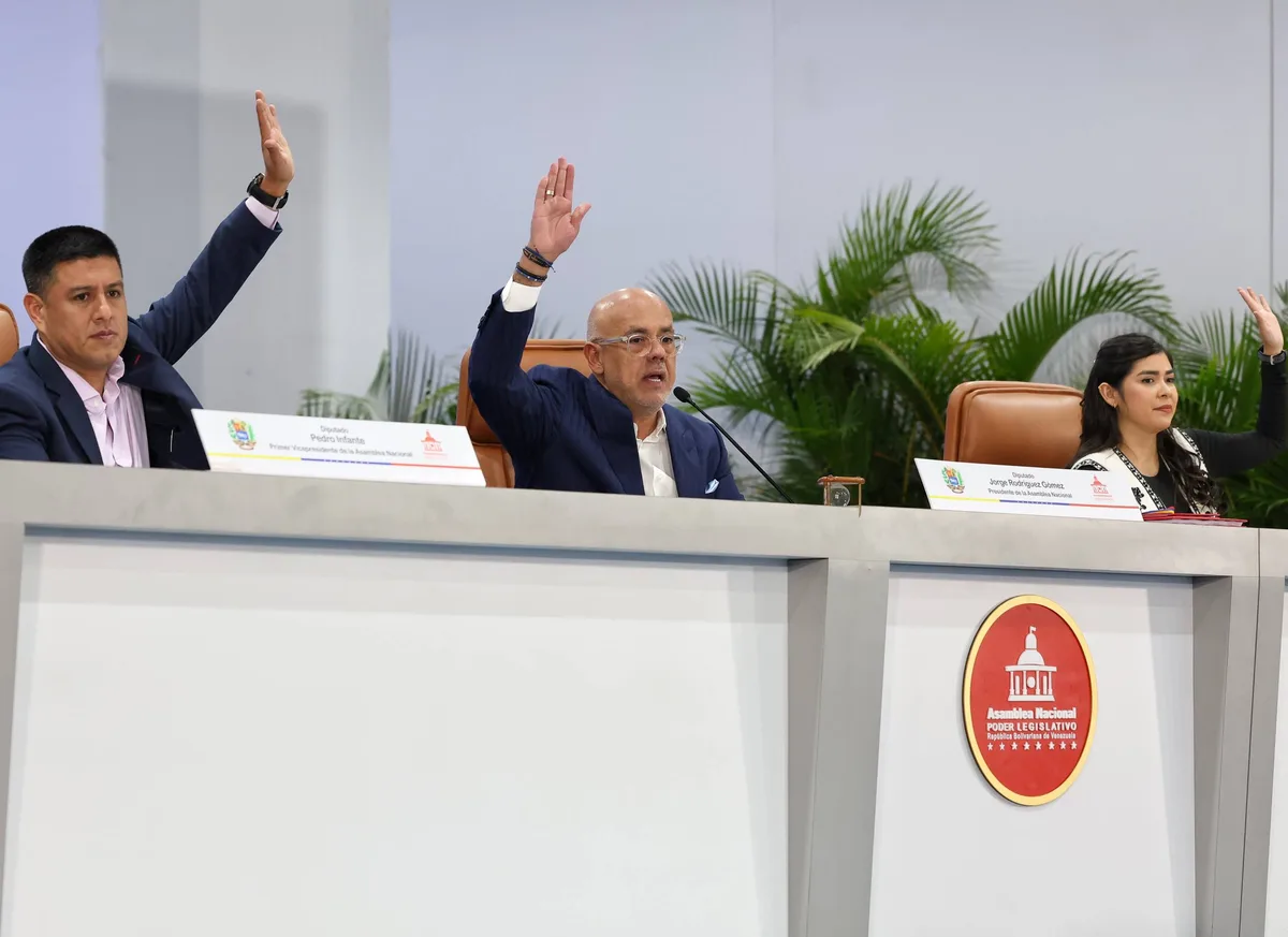 "Les vamos a quemar las manos": la amenaza de Jorge Rodríguez por el dinero del petróleo proveniente de EEUU