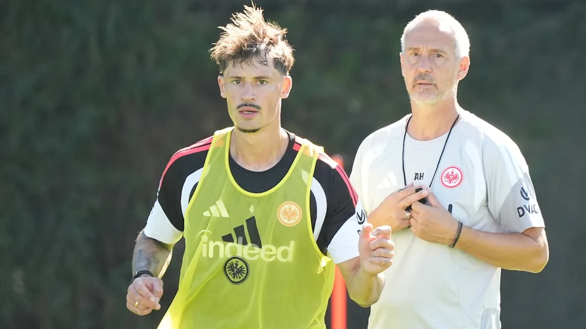 Startelf und Kapitänsamt - Eintracht-Trainer Hütter trifft Koch-Entscheidung