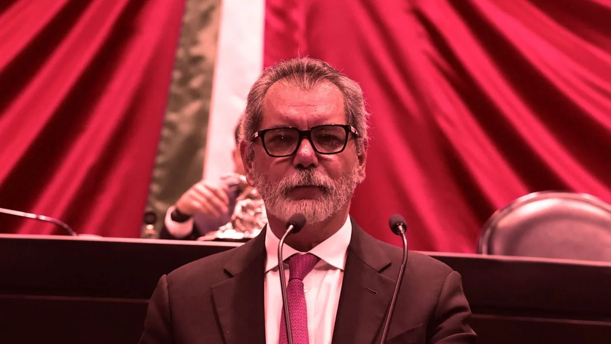 HR Ratings recorta calificación de deuda de largo plazo de México por deterioro fiscal