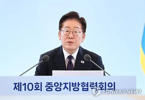 李대통령 지지율 50%…국민 63% "개헌 시 불출마해야"[NBS](종합)