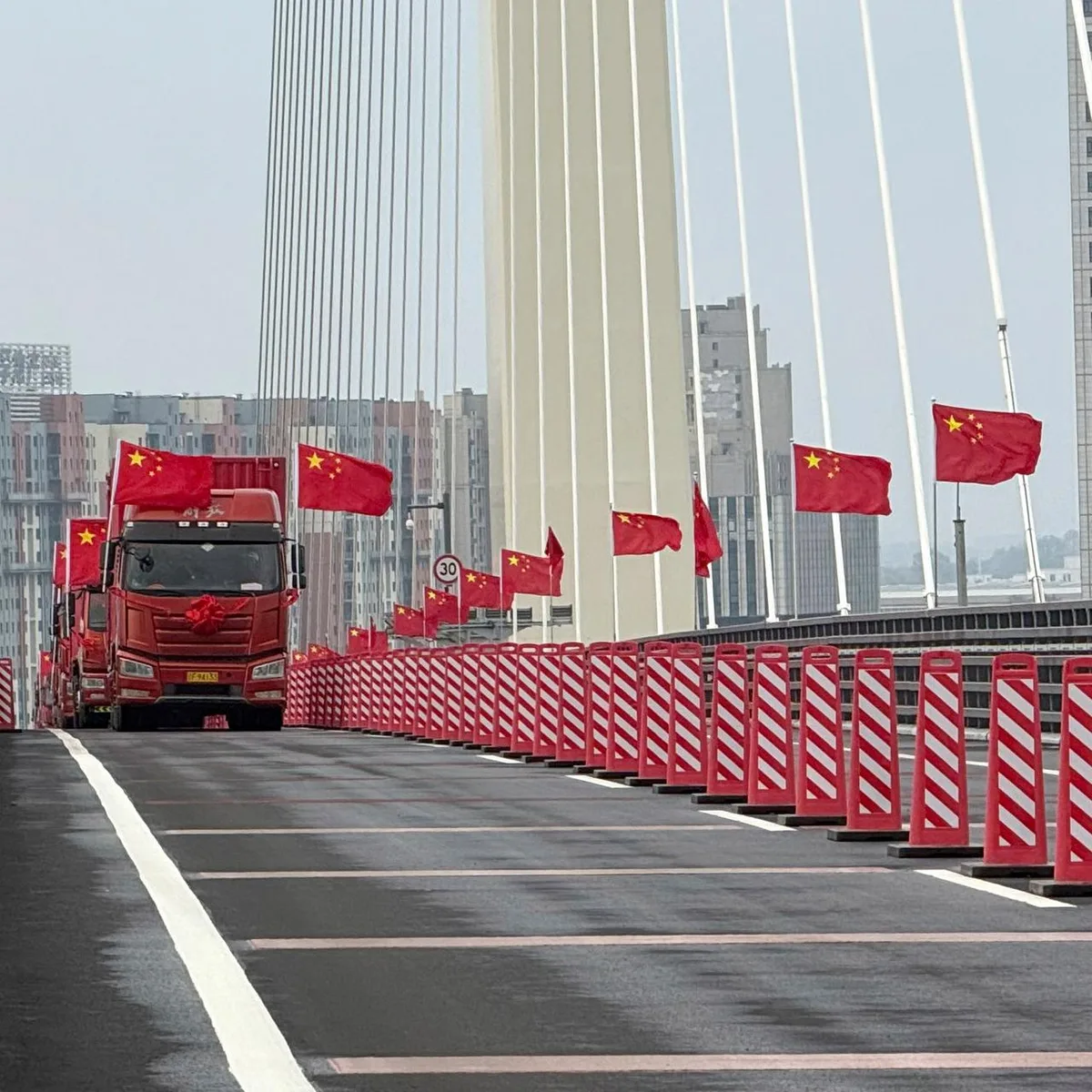 12 Jahre nach Fertigstellung - Neue Grenzbrücke zwischen China und Nordkorea eröffnet