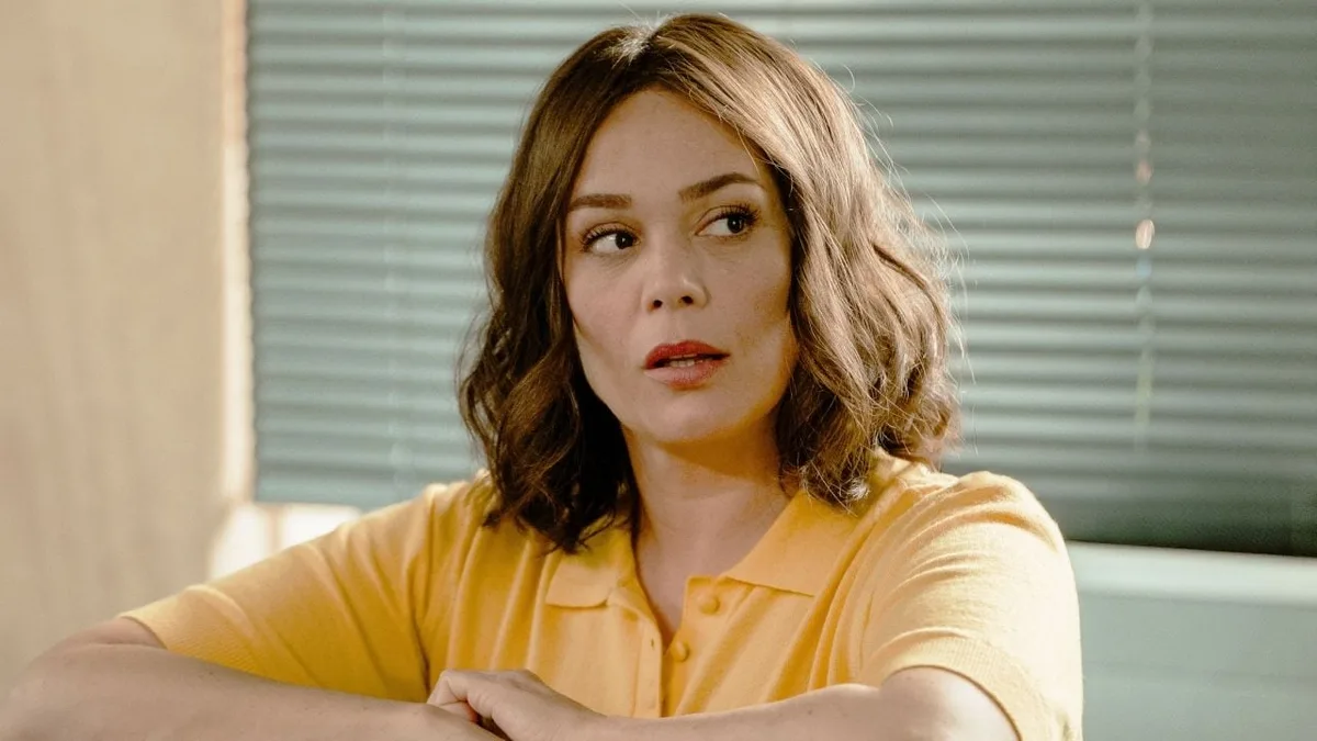 "C'est de la volonté de TF1" : Lola Dewaere fait une mise au point sur l'annulation de Mademoiselle Holmes après 2 saisons