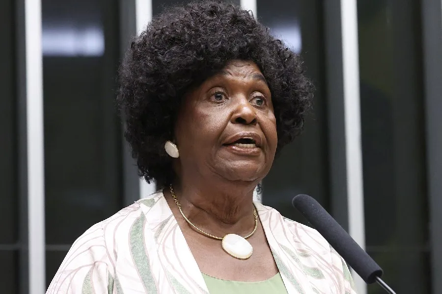 Datafolha: Benedita lidera ao Senado no Rio, com 15%, seguida por 6 empatados