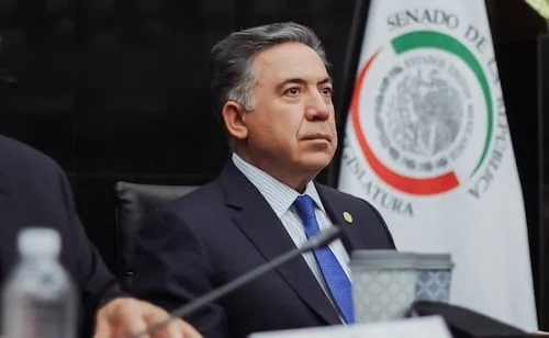 Higinio Martínez recomienda a Inzunza pedir licencia al Senado; "hay momentos en que podemos retirarnos un poco", expresa