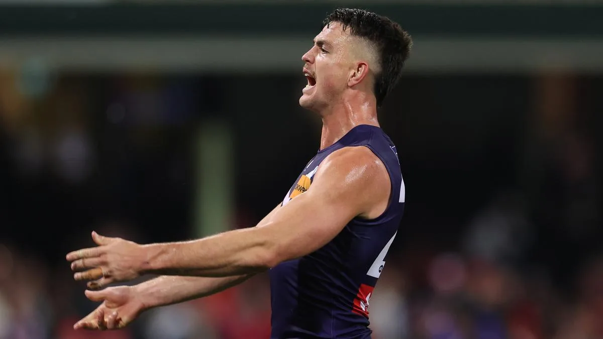 Pat Voss: Fremantle Dockers star goes global for epic Dane Rampe fend-off and goal in preliminary final