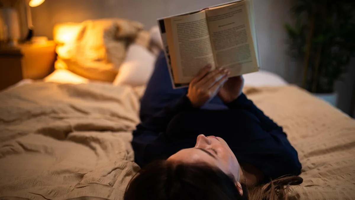 Manga, classique, romance ou thriller… Peu importe nos goûts et notre âge, lire est bon pour notre santé
