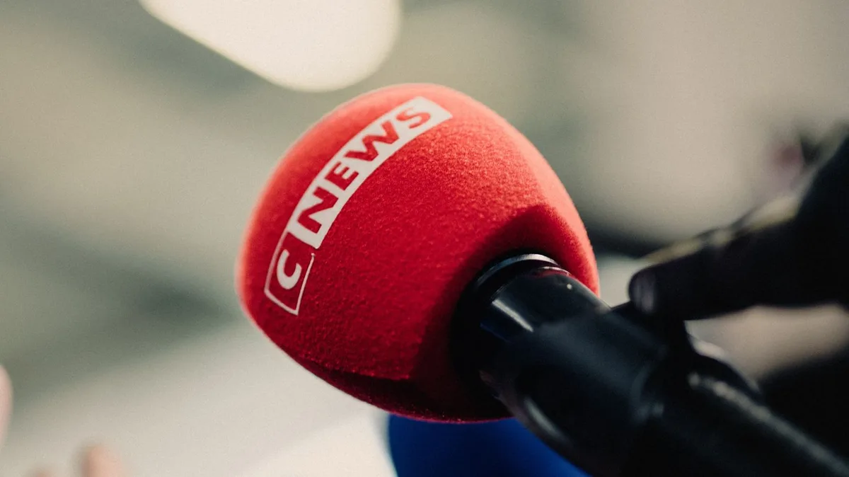 Le siège de la chaîne CNews ciblé par des manifestants, 21 personnes interpellées
