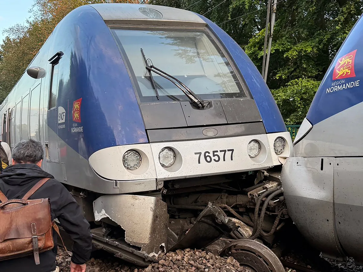 Revelaron la presunta causa del descarrilamiento de un tren que dejó 44 heridos en Francia