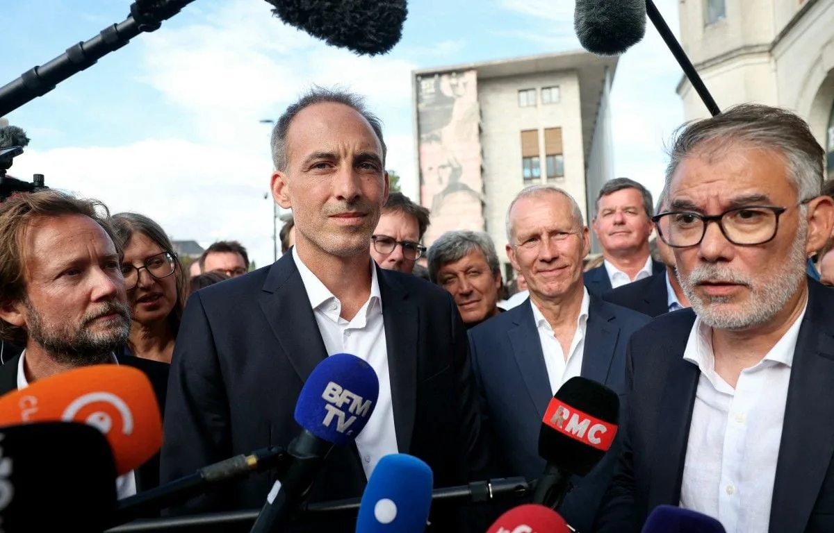 Présidentielle 2027 : « Avec la primaire, il entre dans un autre monde… » Glucksmann au défi de la machine socialiste