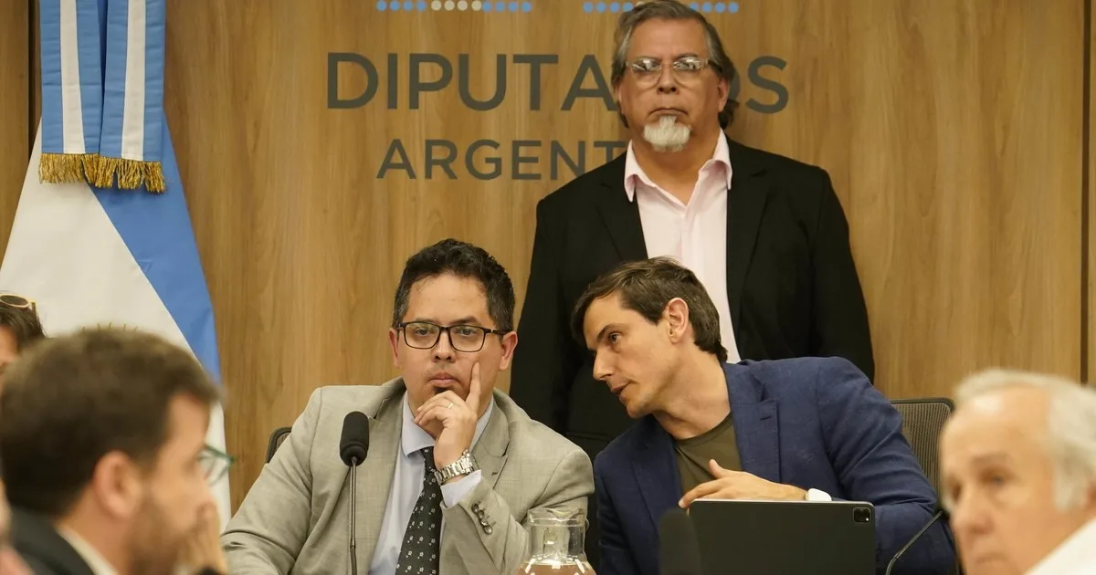 Giro por endeudamiento: LLA ahora empujará un proyecto, pero la oposición denuncia una "trampa" y ratifica su sesión