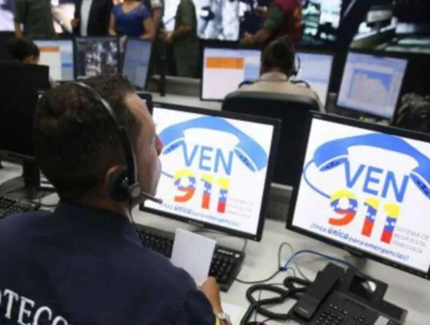 Activan líneas de emergencia por lluvias en Caracas