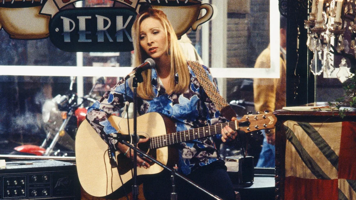 ‘Friends’ Star Reveals the Fan Request She Always Refused