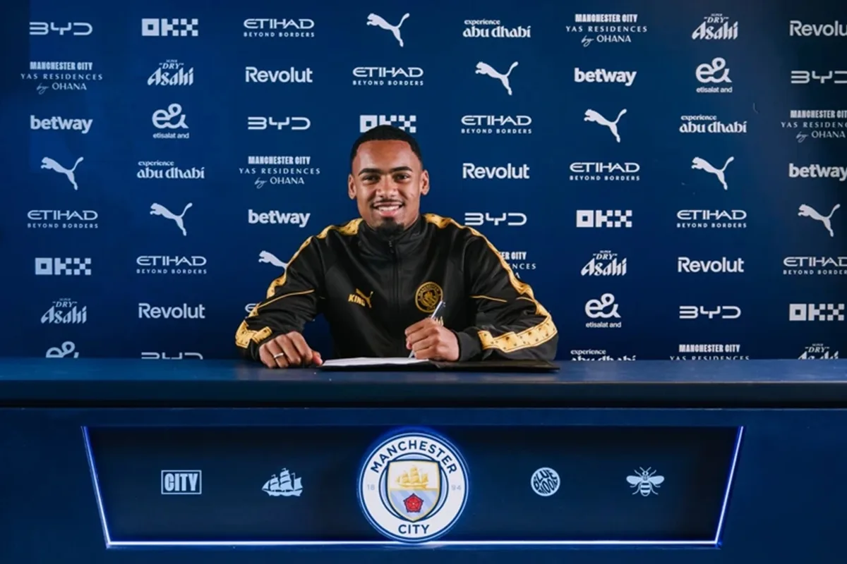 Allan, ex-Palmeiras, fala pela primeira vez como jogador do Manchester City