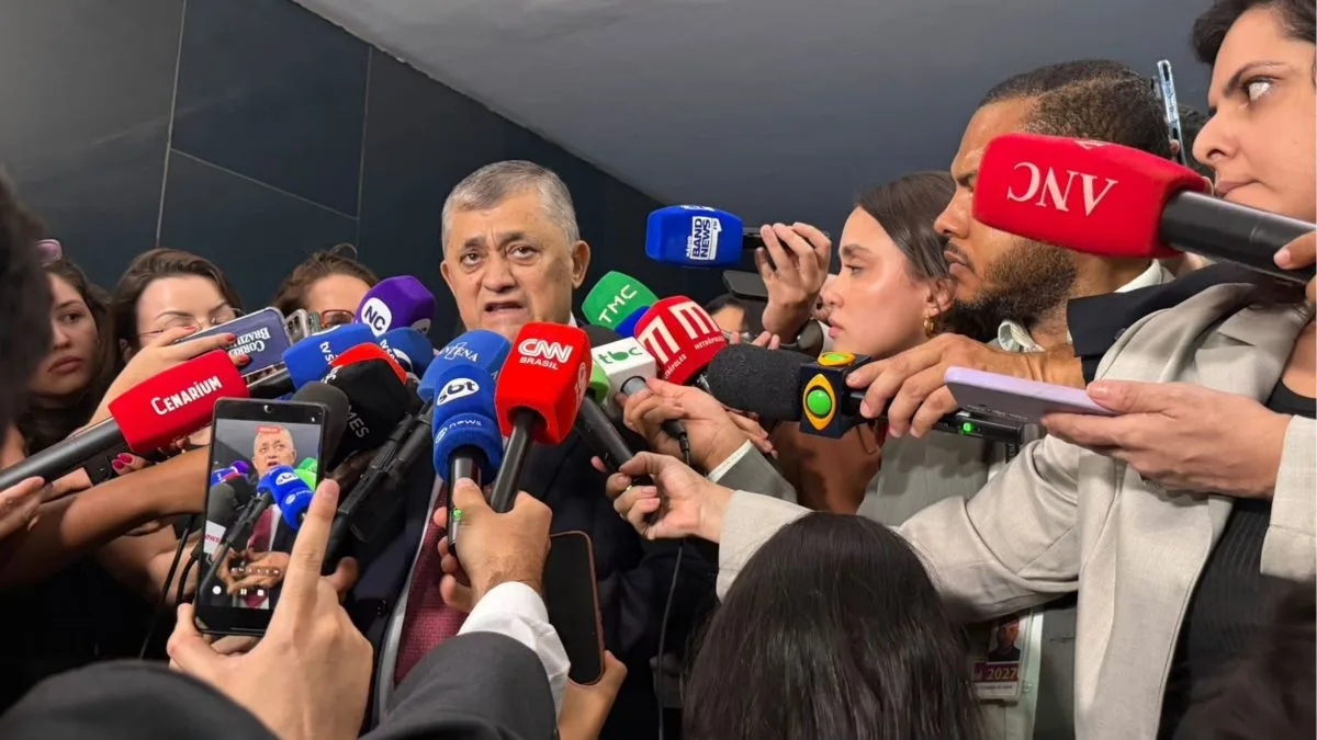 Ministro de Lula diz que compensação a empresários por fim da escala 6×1 é ‘conversa para boi dormir’