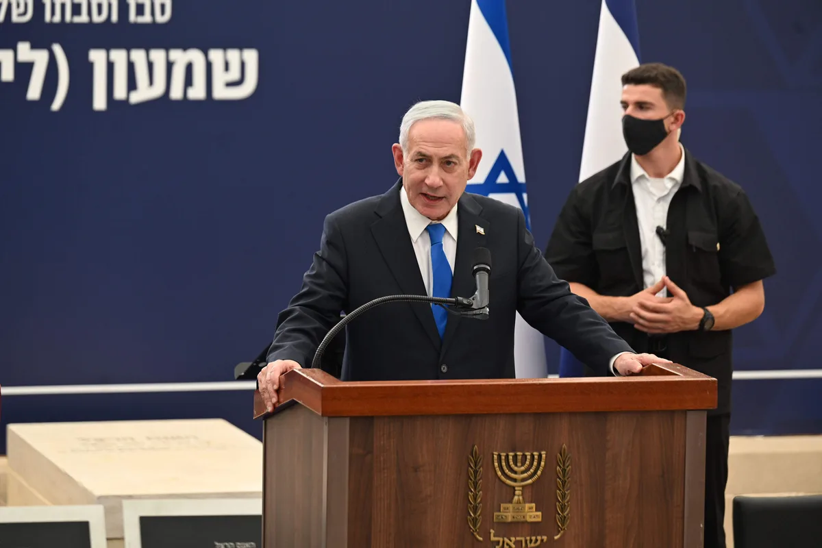 7 octobre 2023 : l’ancien secrétaire militaire de Benyamin Netanyahou met en cause sa version des faits