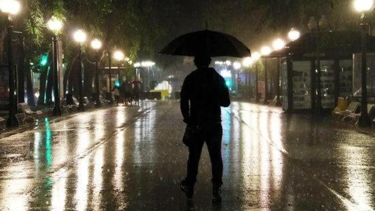 Cortes de trenes y afectaciones al tráfico por las lluvias torrenciales en la Costa Daurada