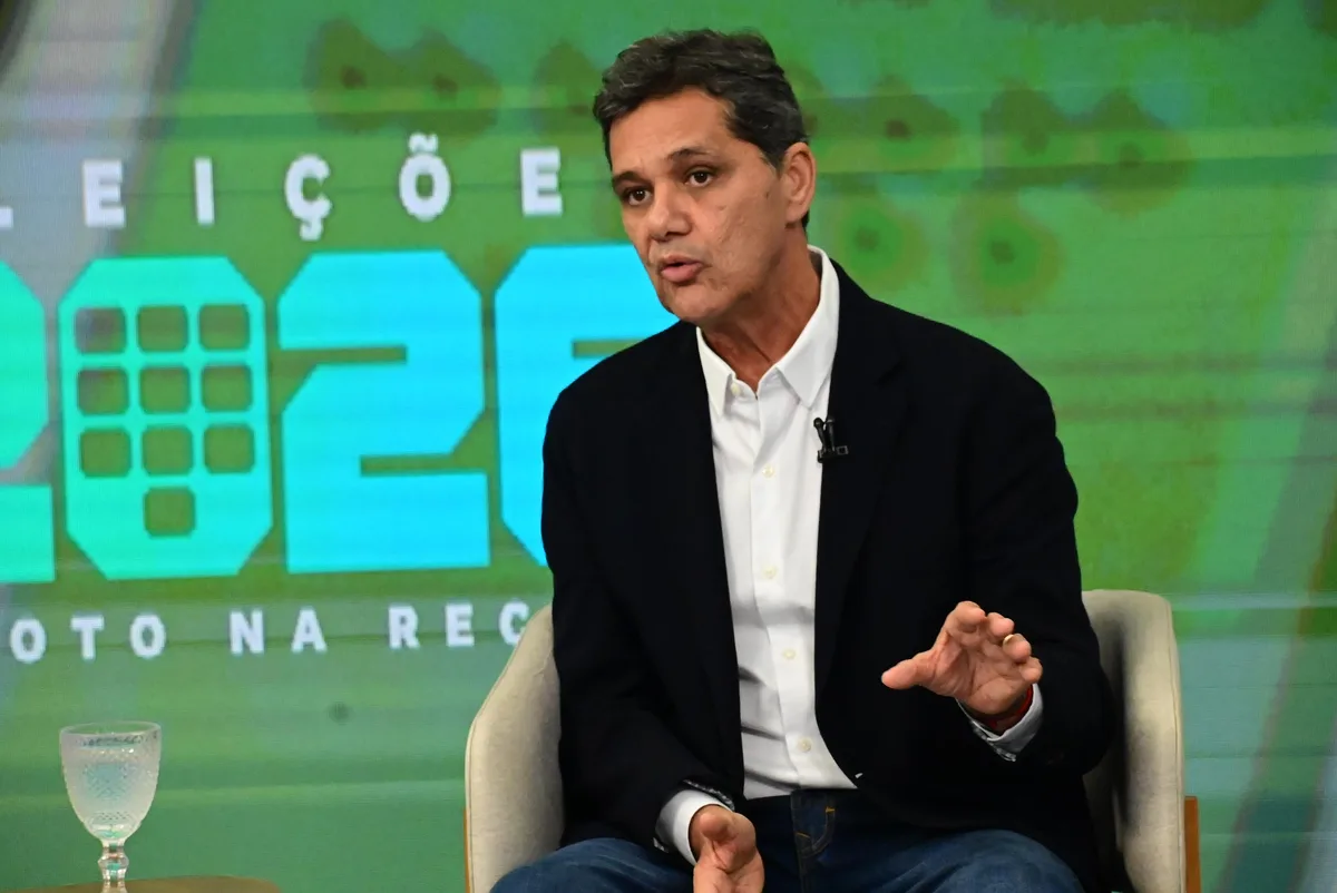 Ricardo Ferraço fala pela primeira vez sobre crise financeira na Apex