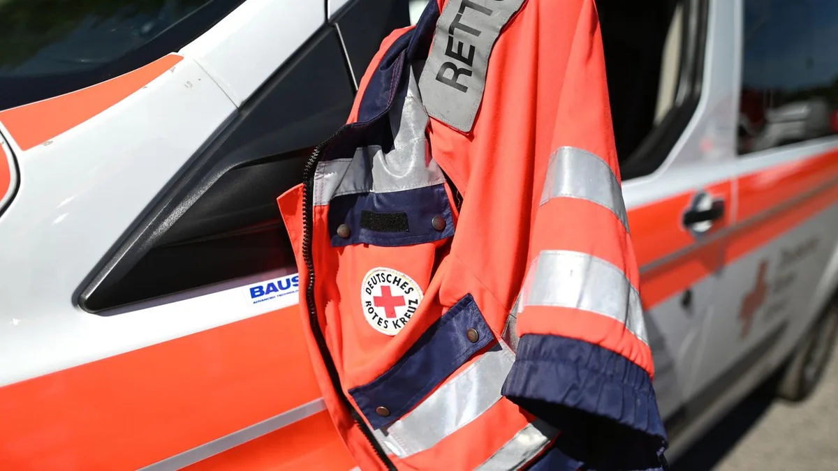 Unfälle: Fußgängerin in Berlin-Pankow von Auto angefahren