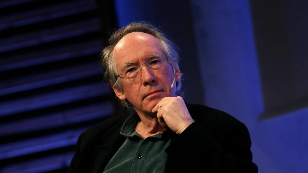 Ian McEwan: “Existe un pesimismo colectivo que nos tiene paralizados”