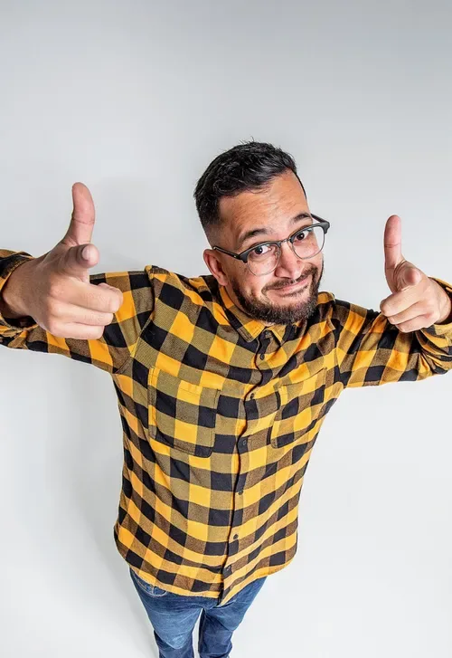 Yaaseen Barnes asks South Africans to take themselves less seriously in 'Just Jokes'