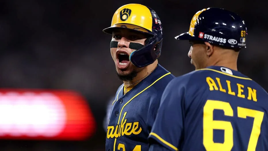 Brewers steal Game 3 on Dodgers' home turf to go up 3-0, pushing LA to brink of elimination