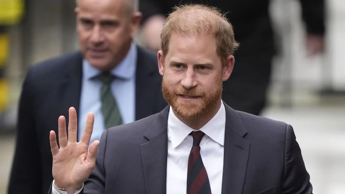 Klage gegen Daily-Mail-Verlag: Prozess verloren: Millionenrechnung für Prinz Harry und Co.
