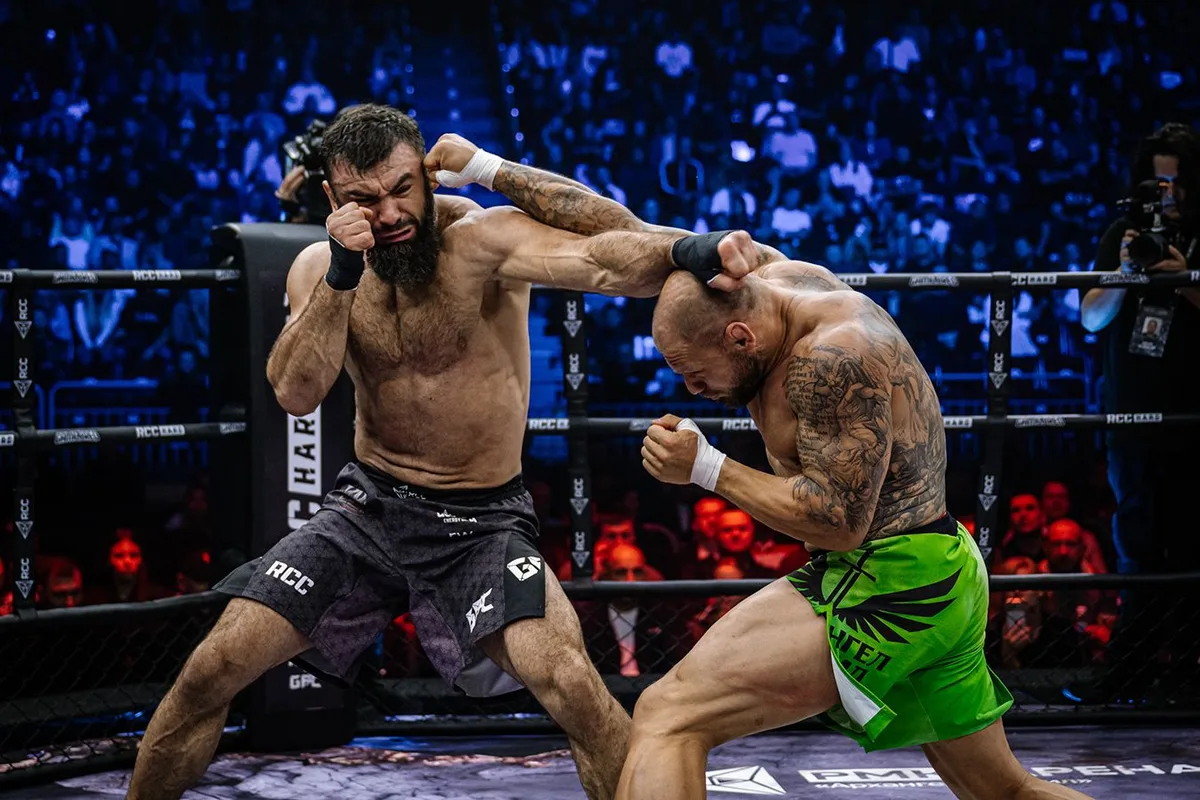 Штырков победил Вагабова в главном бою совместного турнира RCC Hard и Gamebred