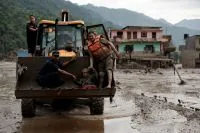 Previsão indica mais chuva para região de enchentes no Nepal