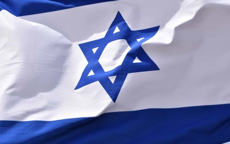 Israel: esposa de Netanyahu sugere que líder da oposição sabia dos planos para ataques de 7 de outubro