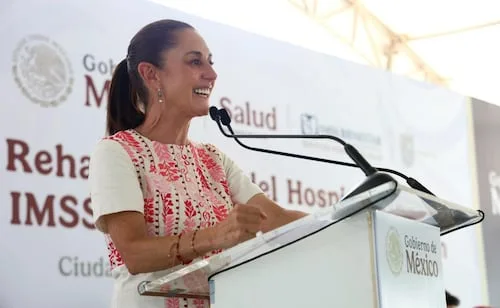 Garantiza Sheinbaum modernizar todo el sistema de salud y resolver desabasto; "ya lo voy a atender yo", promete