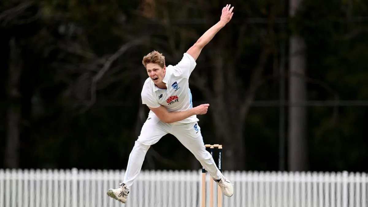 Edwards gets ODI debut as Aussies field in Durban