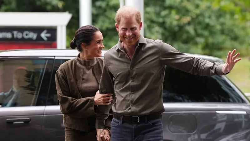 Le prince Harry et Meghan Markle attendus au Royaume-Uni dès aujourd'hui avec leurs enfants