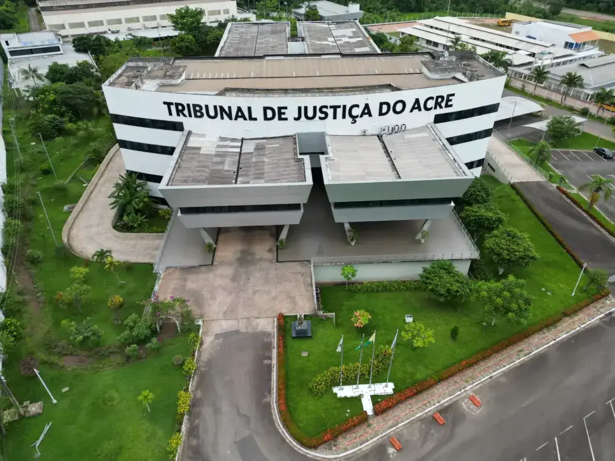 TJAC convoca estudantes de graduação e pós-graduação para estágio em Rio Branco