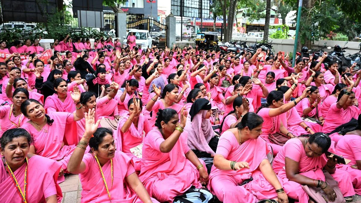 ASHA workers protest, demand higher honorarium, oppose handling SAMASTA application