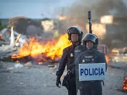 Gewalt in Exklave nimmt zu: Marokkaner bewerfen Soldaten in Ceuta mit Steinen