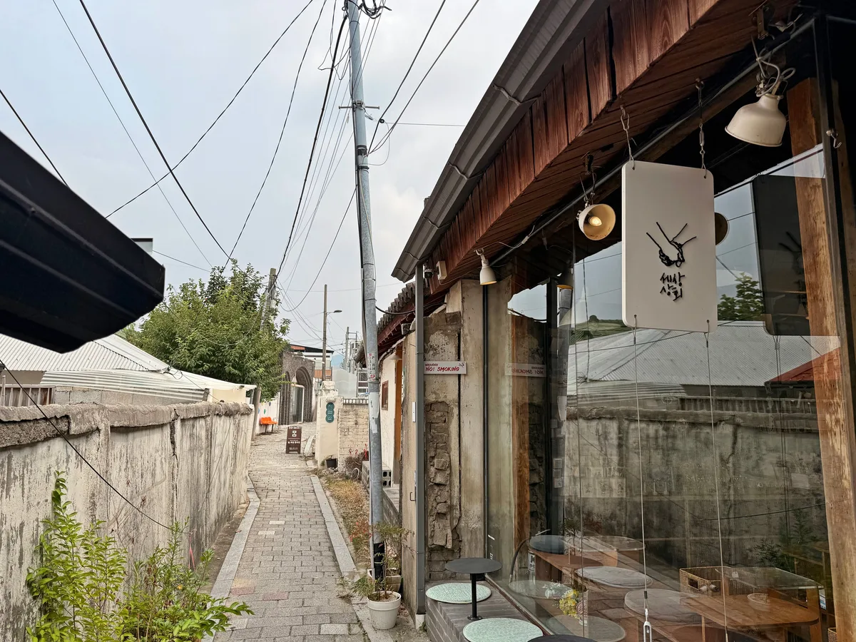 [로컬기업, 지역경제 판 바꾼다]⑥ 골목 브랜드 30개…세상상회가 깨운 충주 관아골