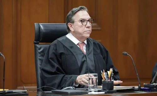 Ministro en retiro Javier Laynez cuestiona renuncia de Mónica Soto; acusa atropello a la Constitución al no haber causa grave