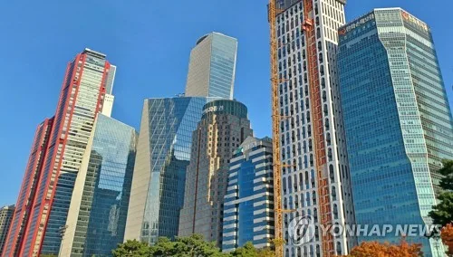 [특징주] KSS해운, 자사주 매입 소식에 17%대 급등