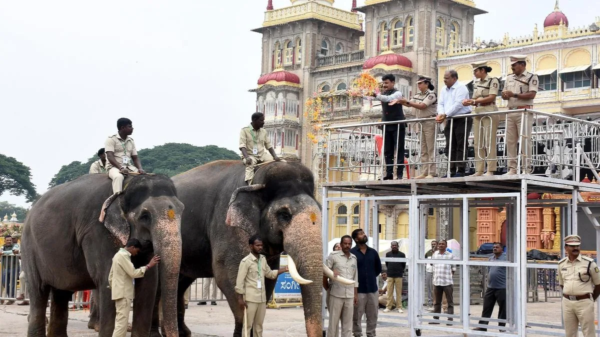 First Jamboo Savari rehearsal held at Mysuru palace