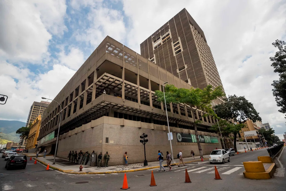Asdrúbal Oliveros recomendó nombrar una nueva junta directiva independiente en el BCV