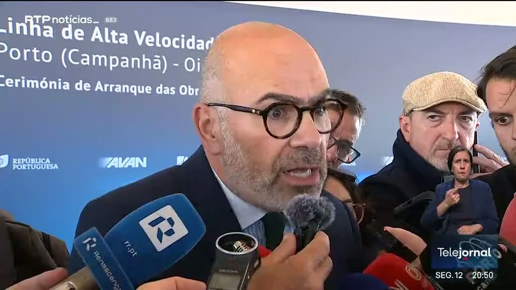 Pinto Luz foi o único membro do Governo a reagir às palavras de Passos