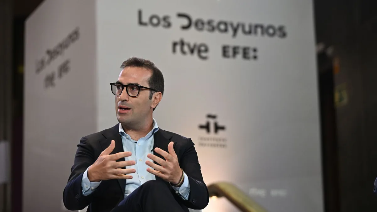 Cuerpo promete que el Gobierno hará "el esfuerzo necesario" para la supervivencia de Seat