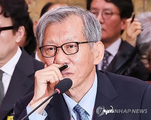 '친일파 글씨' 논란에…유홍준 "전공자라 확신, 깊이 뉘우쳐"(종합)