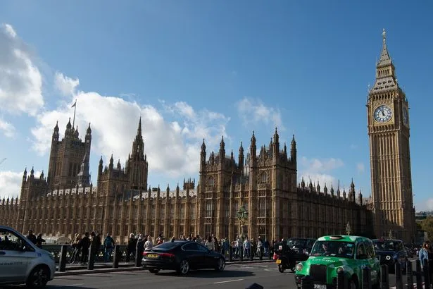 Westminster Bridge shut and major 999 response due to 'ongoing incident'