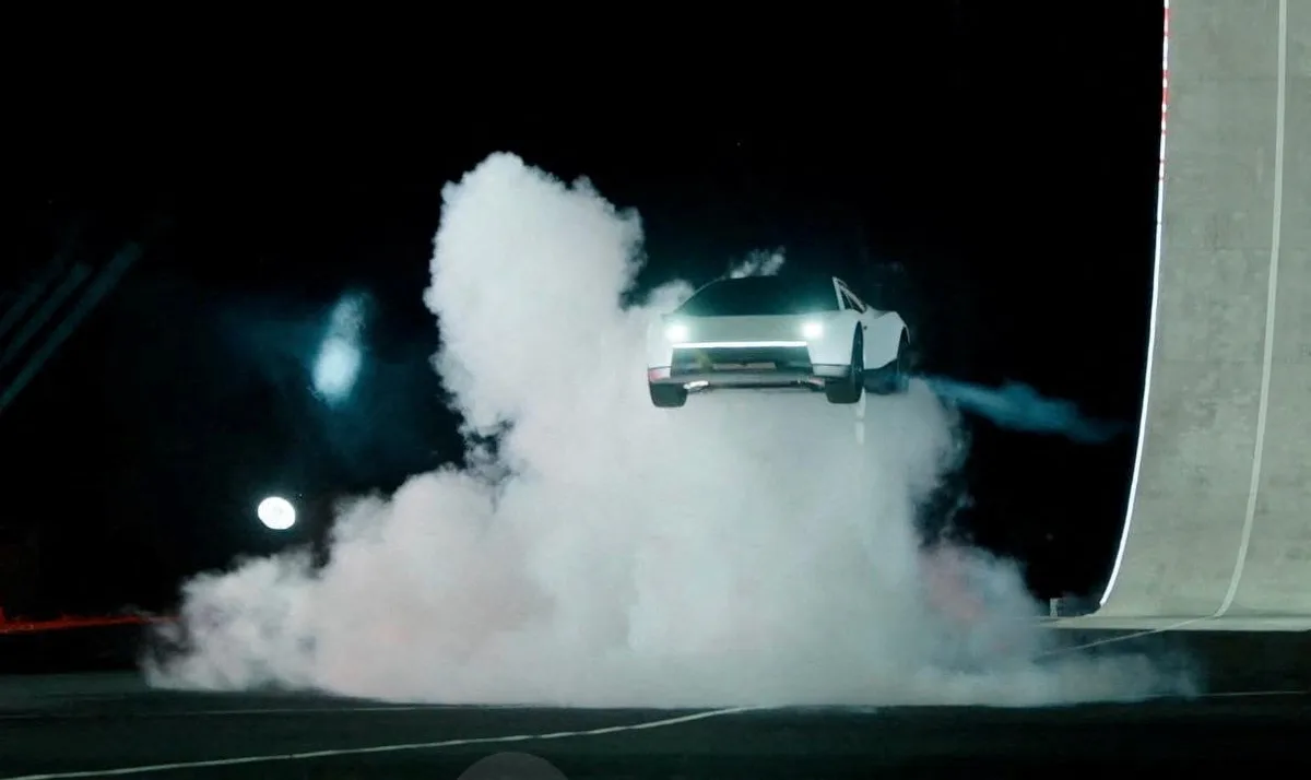 Tesla presentó el nuevo deportivo Roadster: posee un “sistema de vuelo” y acelera de 0 a 100 km/h en menos de un segundo