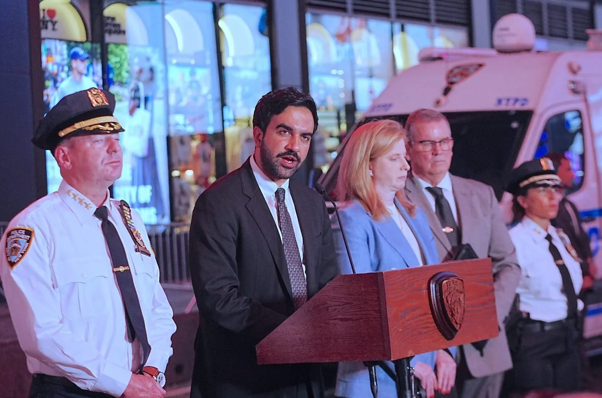 La policía busca respuestas sobre el letal ataque en Times Square