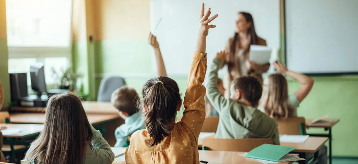 Pornography, the 'manosphere' and sextortion: How educators are taking on a growing crisis